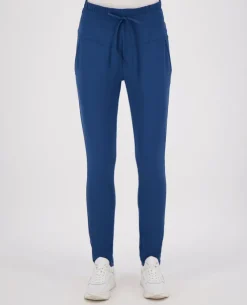 Pant Lara Travel