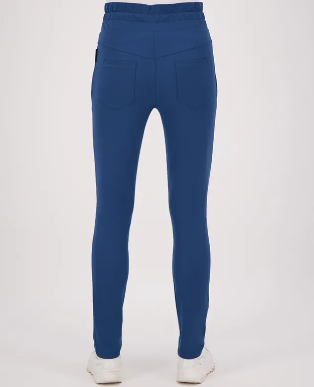 Pant Lara Travel