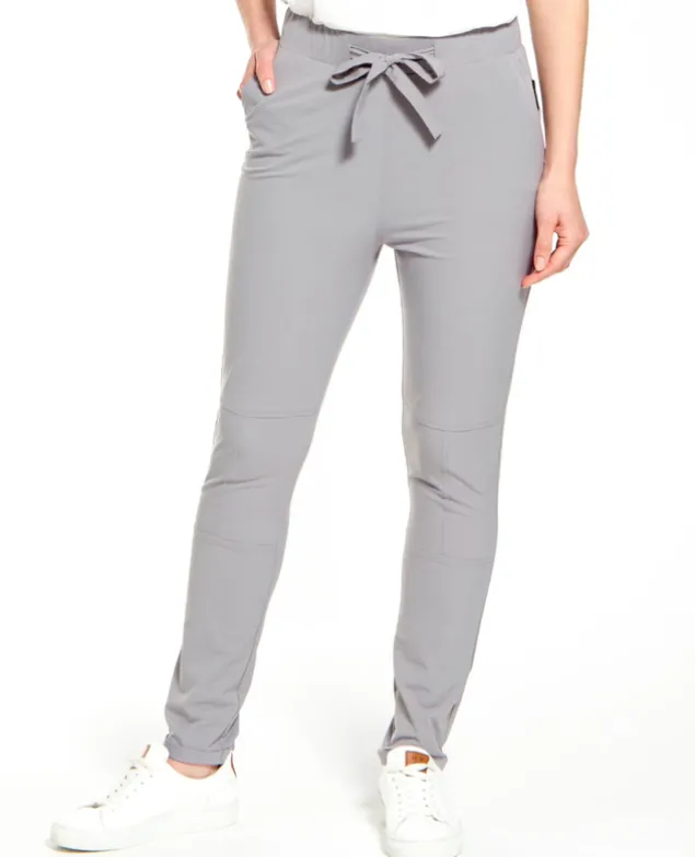Pant Paris Travel