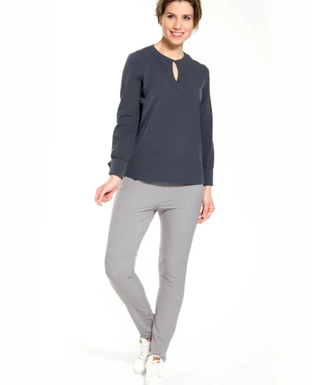 Pant Paris Travel