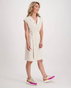 Robe Yara Travel