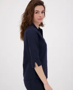 Top Collar Travel